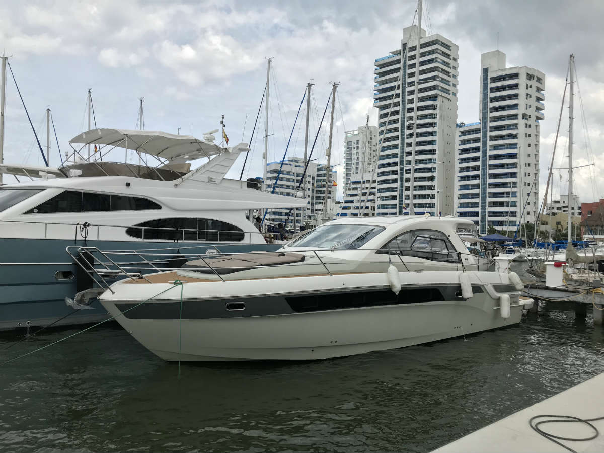 Bavaria Sport 42'
