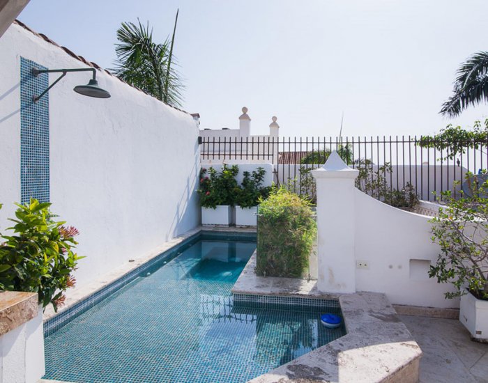 luxurypoolrestoredhousevacationrentalscartagenacolombia (25