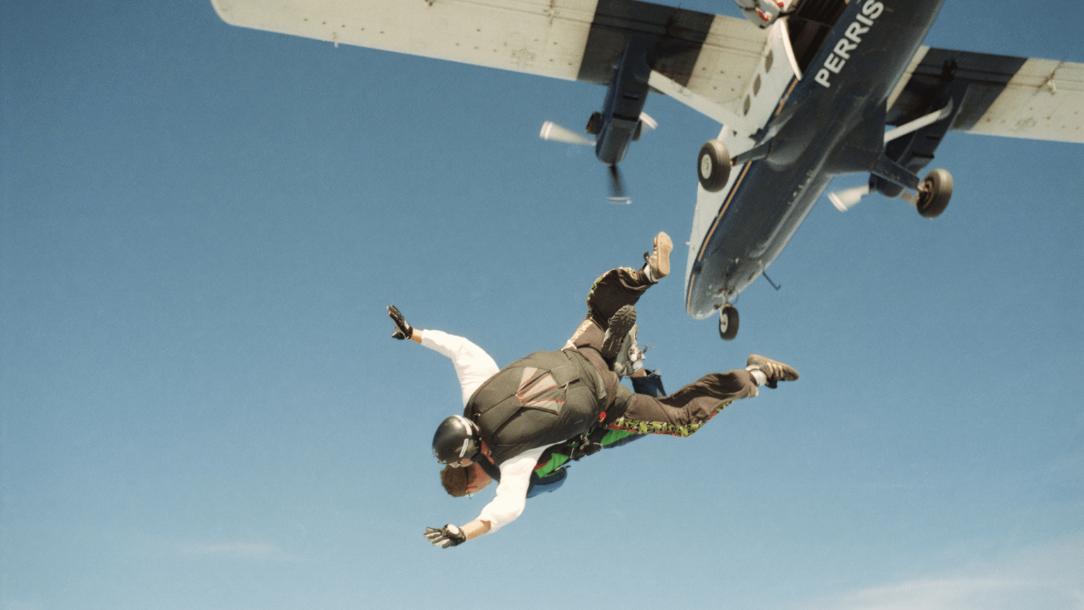 cartagena skydiving