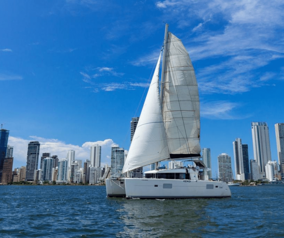 yacht party cartagena