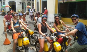Electric-Bike-Tour-Cartagena-Bachelor-Party-3