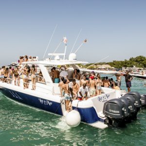 Playa-Cholon-Isla-Baru-Tour-Cartagena-Colombia-17